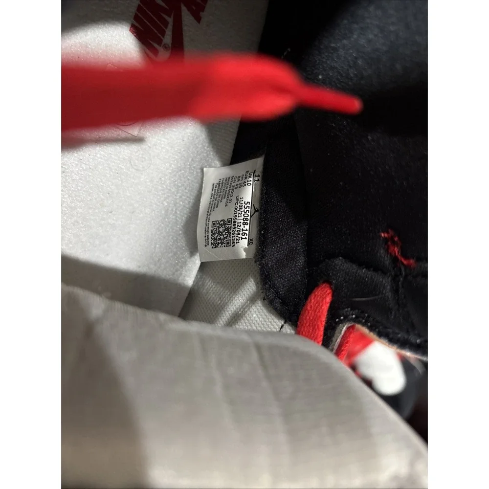 Size 11 Men's Air Jordan 1 Retro High Og Heritage White Red 555088-161 used